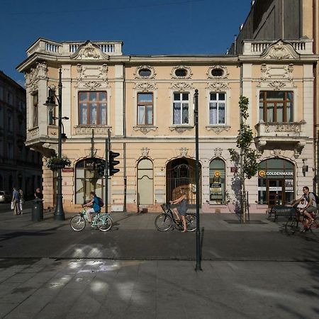 Apartament Przy Off Piotrkowska วูดช์ ภายนอก รูปภาพ